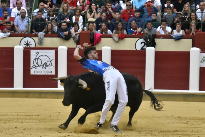 Concurso de Cortes de Valladolid.- JOSÉ SALVADOR