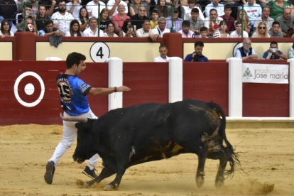 Concurso de Cortes de Valladolid.- JOSÉ SALVADOR