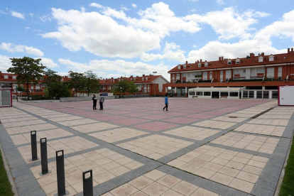 Plaza de España de Arroyo de la Encomienda.-ICAL