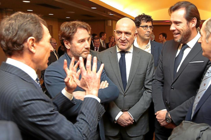 Butragueño, Juan Carlos, Carnero, Bustos, Puente y Minguela, durante la presentación en Madrid de la Gala Nacional del Deporte.-ICAL