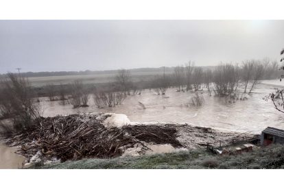Fotos de las inundaciones en Valdestillas (Valladolid). -E.M.