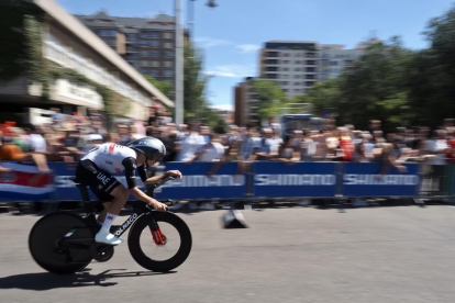 Celebración de la X etapa de la Vuelta Ciclista a España, con una contrarreloj por las calles de Valladolid