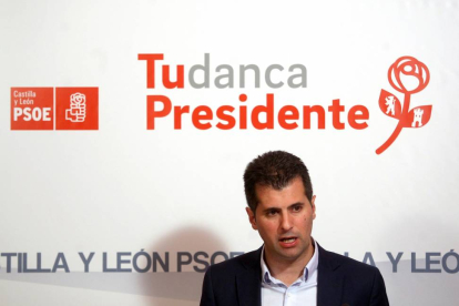 El secretario general del PSOE de Castilla y León, Luis Tudanca informa de su reunión con parlamentarios nacionales para tratar la situación del sector minero en la Comunidad-ICAL