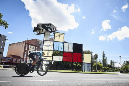 Celebración de la X etapa de la Vuelta Ciclista a España, con una contrarreloj por las calles de Valladolid. / LA VUELTA