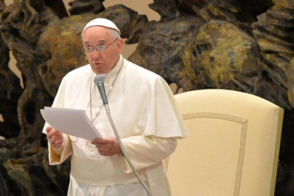 El papa Francisco ofrece un discurso en el Vaticano-Efe / Maurizio Brambatti