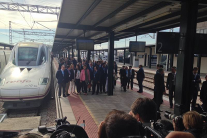 Inauguración de la línea de AVE que unirá Madrid - Valladolid - Palencia León El AVE ha su llegada a León