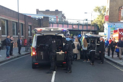 Dispositivo policial y de emergencias por el atentado en el metro de Londres-EL PERIÓDICO