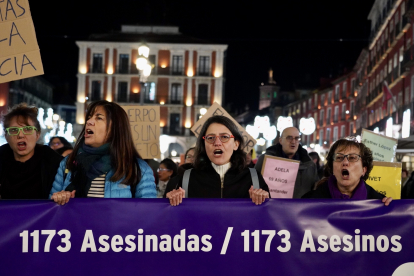 Manifestación del 25-N por las calles de Valladolid.- ICAL