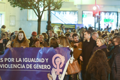 Manifestación del 25-N por las calles de Burgos.- ICAL