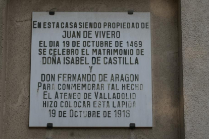 Palacio de los Viveros en la avenida Ramón y Cajal del barrio de San Martín.- J.M. LOSTAU