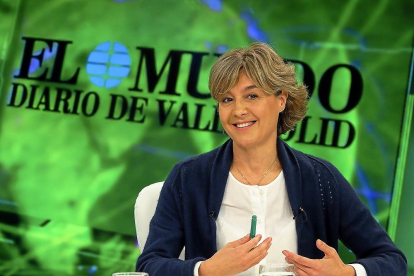 Isabel García Tejerina durante ‘La Quinta Esquina’, programa emitido en La 8 Valladolid.-PHOTOGENIC