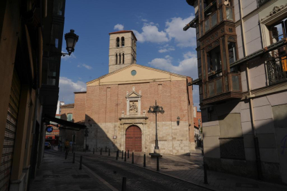 Iglesia de San Martín del barrio de San Martín.- J.M. LOSTAU