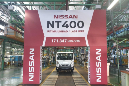 Imagen del último camión NT400 fabricado por Nissan.-E. M.