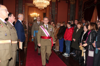 Inicio del acto militar en el Palacio Real de Valladolid. -E.M.