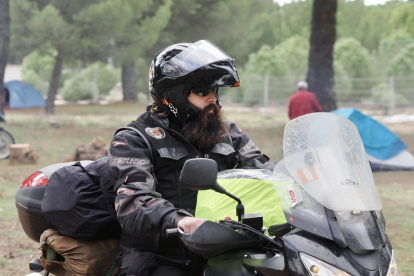 Llegan los primeros motoristas a la 24º concentración Motauros en Tordesillas. PHOTOGENIC.