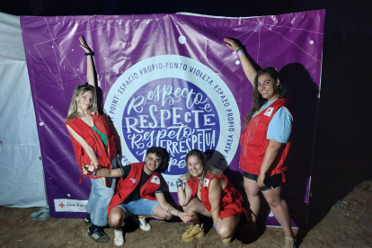 Treinta y cinco personas voluntarias y siete vehículos de Cruz Roja y Cruz Roja Juventud participarán este fin de semana en la cobertura sanitaria.