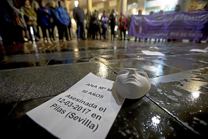 Imagen de una concentración en contra de la violencia de género celebrada en Valladolid.-J.C.CASTILLO