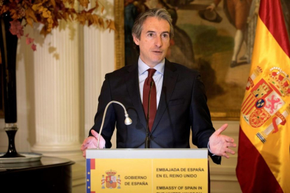 El ministro de Fomento, Iñigo Gómez de la Serna, ha calificado el rescate de las autopistas como un paso más para salvaguardar el interés general.-ANGELES RODENAS (EFE)