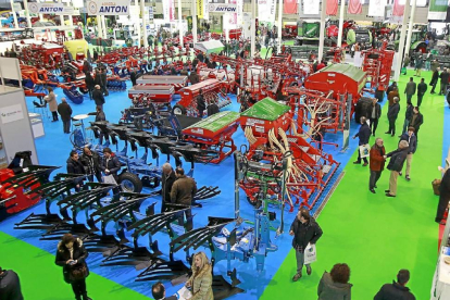 Exposición de maquinaria en 'Agraria' en la Feria de Valladolid-J.M.Lostau