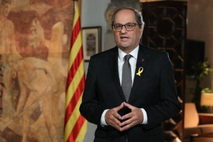 El president Torra durante el mensaje institucional con motivo de la Diada Nacional de Cataluña.-JORDI BEDMAR