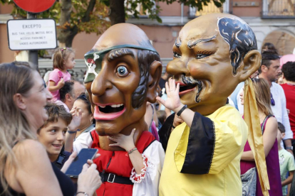 Gigantes y cabezudos en las fiestas de Valladolid. PHOTOGENIC