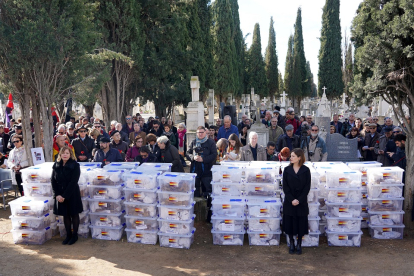 Enterramiento de las 245 personas recuperadas de las fosas comunes en los años 2016 y 2017 en el memorial con los nombres de las 2.650 personas asesinadas en la provincia de Valladolid por la represión franquista