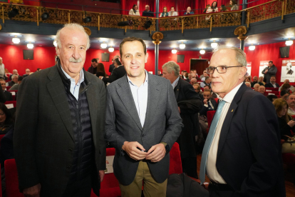 Presentación del documental 'Cien años de fútbol en Castilla y León'. / ICAL