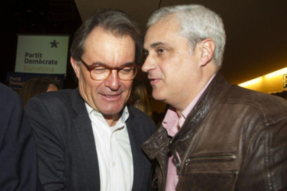 Artur Mas y Germà Gordó, este sábado, en un acto del PDECat en Barcelona.-EFE / MARTA PÉREZ