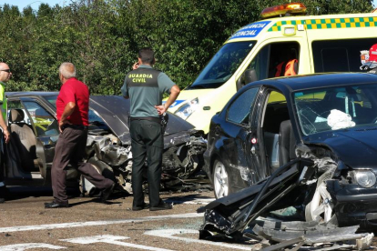 Accidente entre dos turismo en Salamanca-José Vicente / ICAL