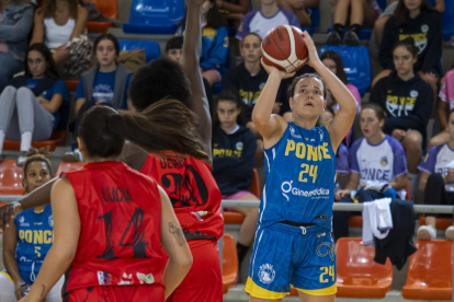 Ponce-Baloncesto Femenino León; Copa de Castilla y León de Liga femenina 2. / PHOTOGENIC