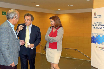 Carlos Fernández, José Antonio de Santiago-Juárez y Marta López.-ICAL