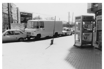 Cruce de la calle la Estación con calle Labradores, hacia el paso subterráneo de peatones del túnel de Las Delicias en el barrio de la Circular en 1982. ARCHIVO MUNICIPAL