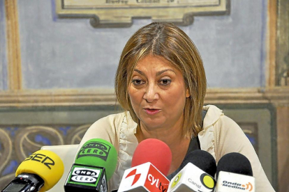 La alcaldesa de Medina del Campo, Teresa López.-R. G: S. G. C.