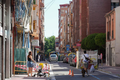 Calle Veinte Metros en el barrio de la Circular. J.M. LOSTAU