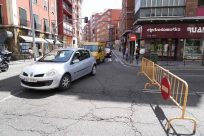 Cierre al tráfico por las obras en el túnel de Labradores. -J.M. LOSTAU