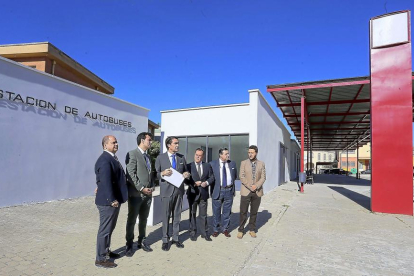 Suárez-Quiñones visita junto a Esteban y Trillo la nueva estación.-ICAL