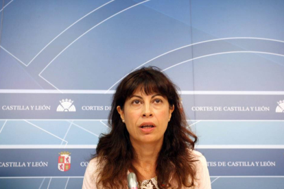 La viceportavoz del Grupo Parlamentario Socialista, Ana Redondo, valora los asuntos abordados en la Diputación Permanente-Ical