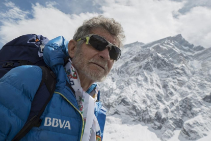 El alpinista abulense Carlos Soria en el último campamento antes de llevar a cabo el ataque a cumbre-ICAL