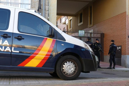 Detenidos en Barajas otros dos ciudadanos chinos relacionados con la trama delictiva desarticulada en Salamanca-EUROPA PRESS