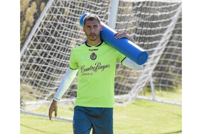 Samuel Llorca en un entrenamiento del Real Valladolid-M. A. SANTOS /  PHOTOGENIC