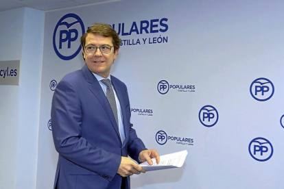 Alfonso Fernández Mañueco, presidente del PP regional, ayer en la sede autonómica del partido en Valladolid.-ICAL