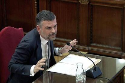 Santi Vila cree que el referéndum lo financiaron mecenas catalanistas.-TRIBUNAL SUPREMO