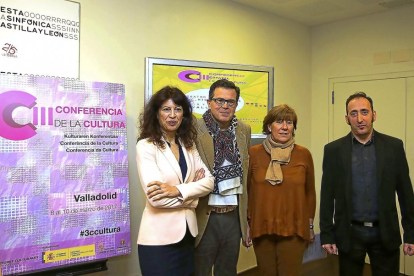 Ana Redondo, José Rodríguez, Ana Velasco y Rafael Peña el pasado mes de febrero.-M. CHACÓN / ICAL