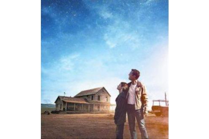 Mackenzie Foy y Matthew McConaughey, en una imagen de 'Interstellar'.-Foto: EL PERIÓDICO