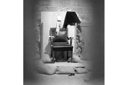 Silla para el condenado a muerte ejecutado por un pelotón de fusilamiento en una cárcel de Utah en 1977.-Foto: AP / ARCHIVO
