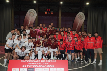Podio del Campeonato de España Universitario de fútbol sala masculino celebrado en Valladolid. / M. G EGEA