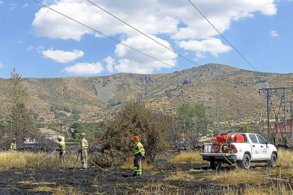 El incendio declarado en el término municipal de Otero de Herreros ya está controlado y en nivel 0, «sin peligro».-ICAL