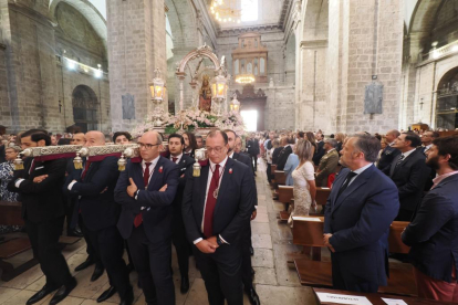 Procesión y misa solemne en honor a Nuestra Señora de San Lorenzo, patrona de Valladolid. PHOTOGENIC