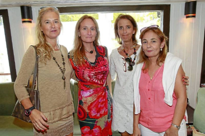 Ana Remis (El Mundo), Yolanda Vázquez, Elena Remis (Inmobiliaria Remis) y Miriam Posadas (Gamo Abogados