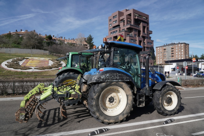 Tractorada en las calles de Valladolid. -ICAL